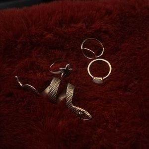Pack of four RINGS